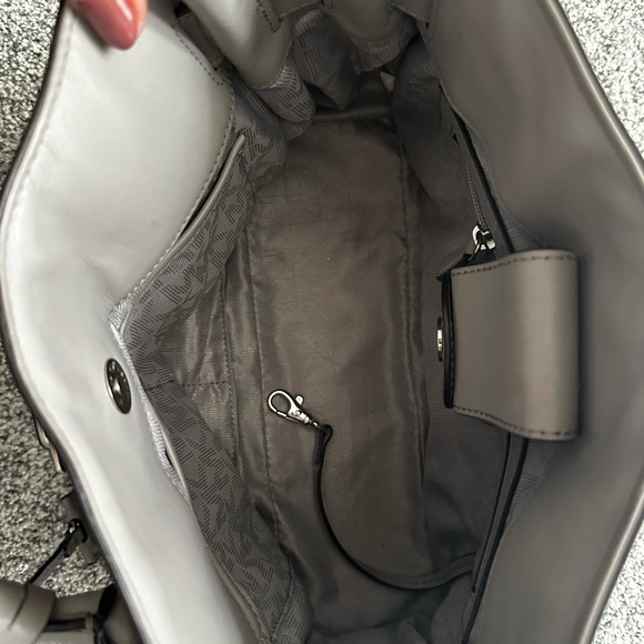 Michael Kors Satchel Handbag Mist Grey Leather Shoulder Bag Silver Hardware - Picture 4 of 10